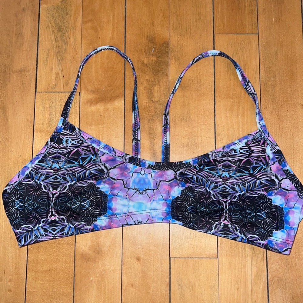 Jolyn bikini top
